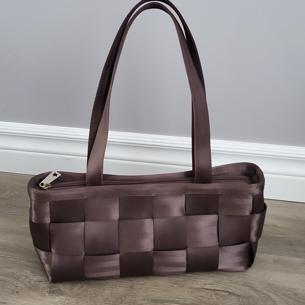 Harveys Seatbelt Woven Shoulder Bag